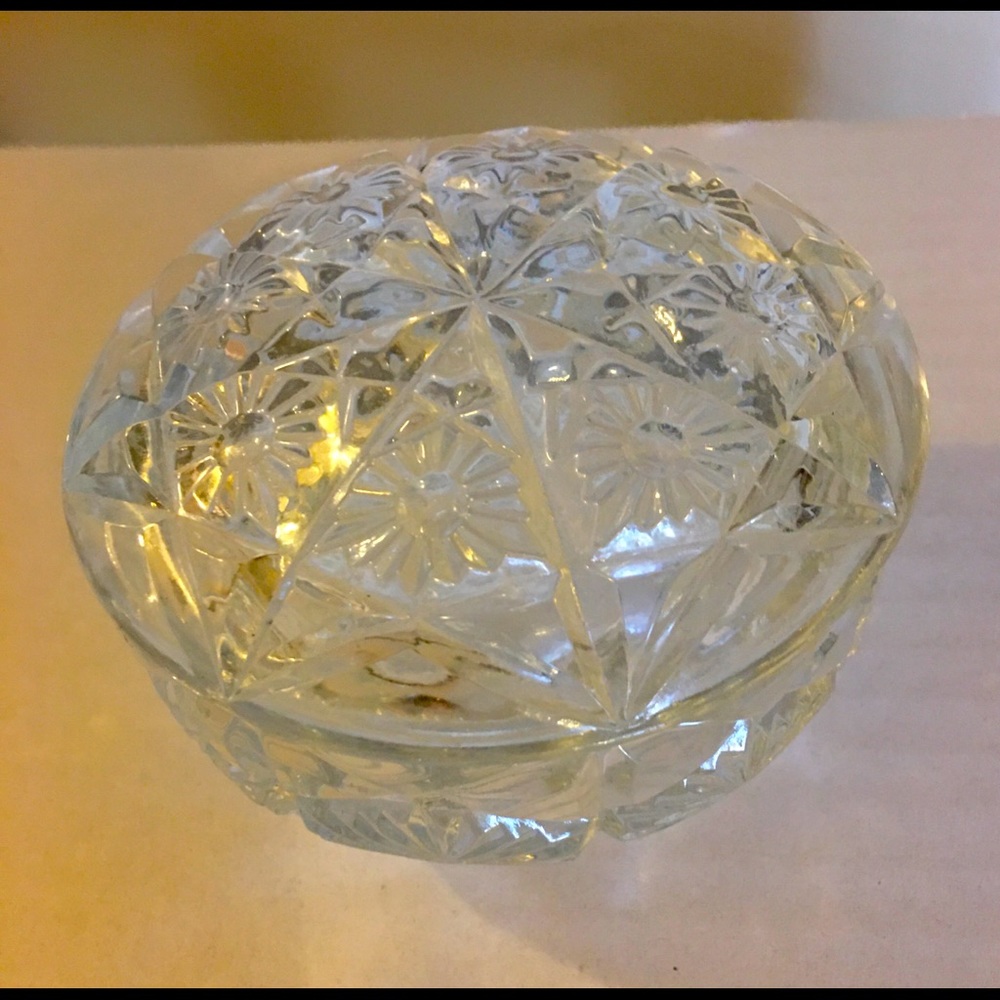 Vintage Daisy and Button Candy Dish